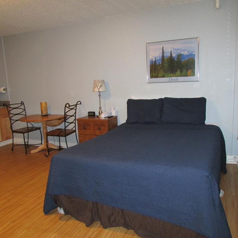Creekwood Inn Anchorage Exterior photo