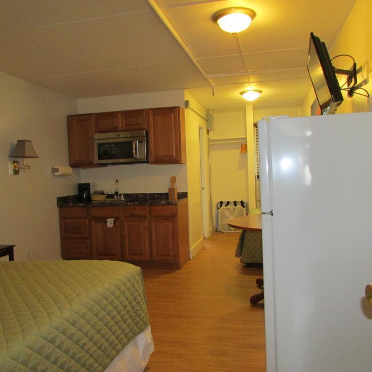 Creekwood Inn Anchorage Exterior photo