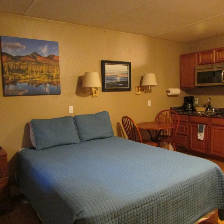 Creekwood Inn Anchorage Exterior photo